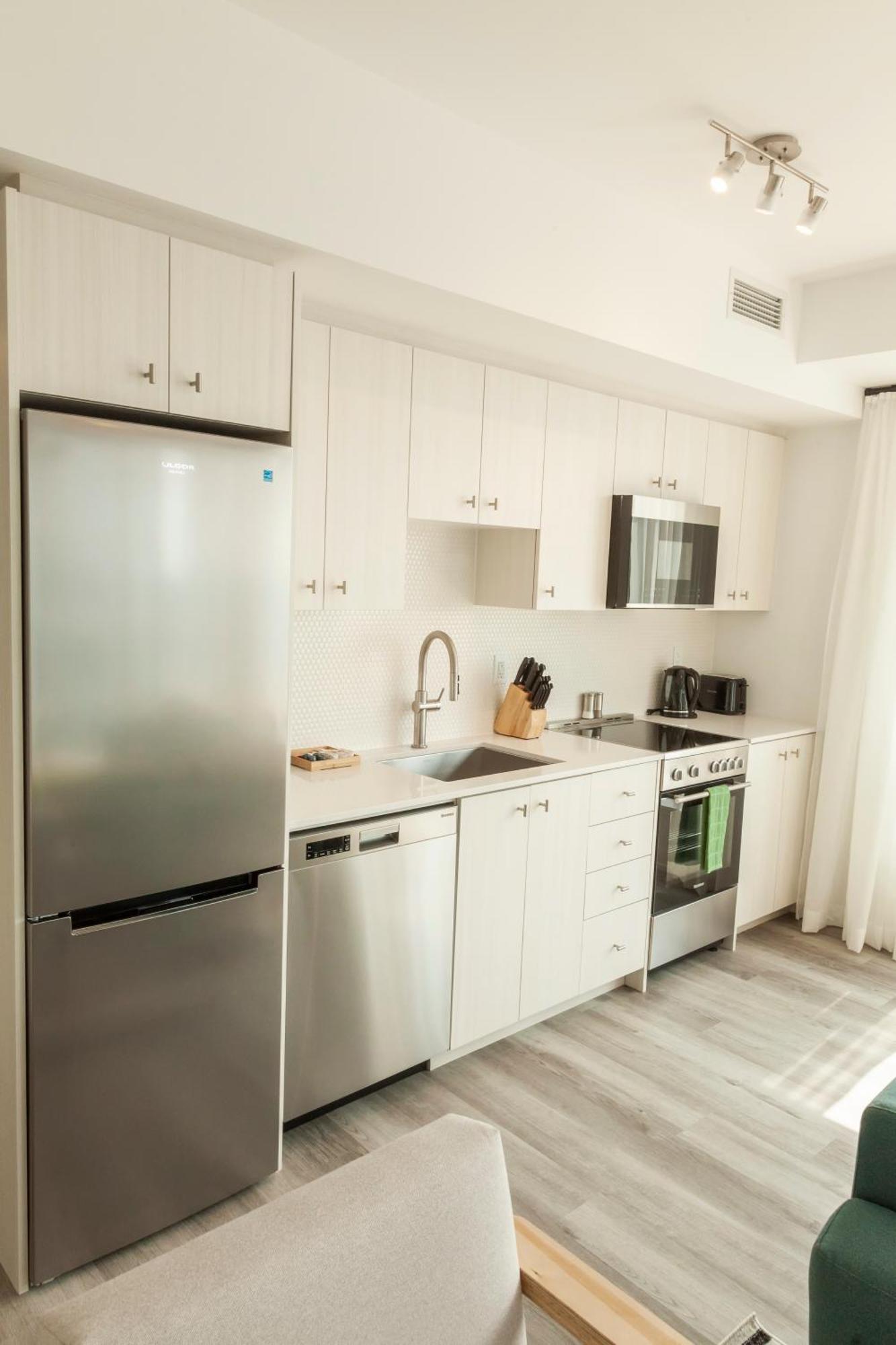 The Laundry Rooms Station Park Kitchener Extérieur photo