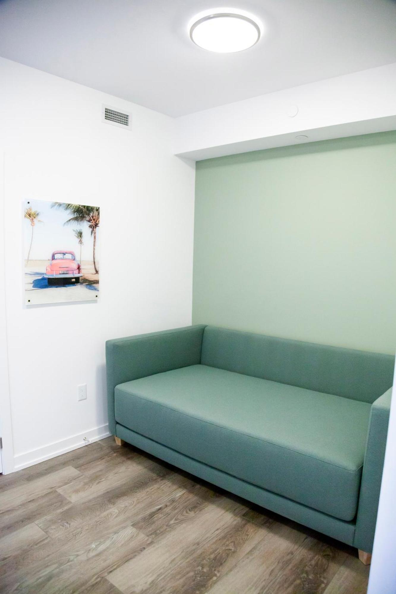 The Laundry Rooms Station Park Kitchener Extérieur photo