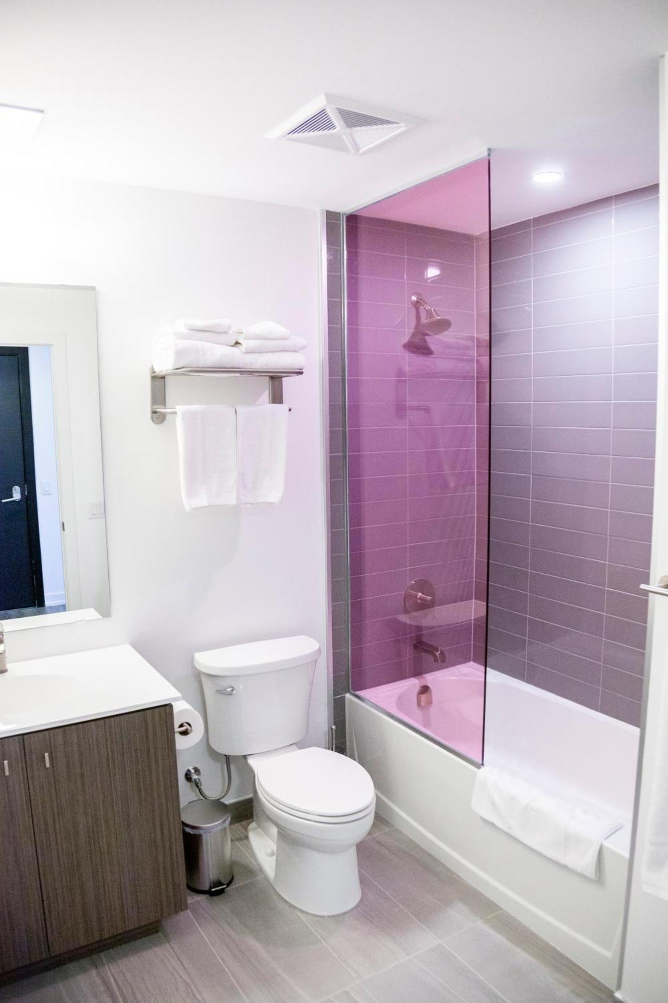 The Laundry Rooms Station Park Kitchener Extérieur photo